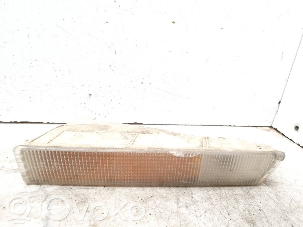 Etusuuntavilkku   E9006223,E9006222