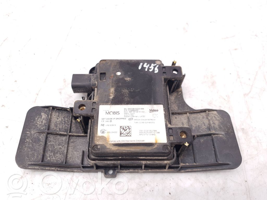 Hyundai Tucson TL Módulo de control de punto muerto 