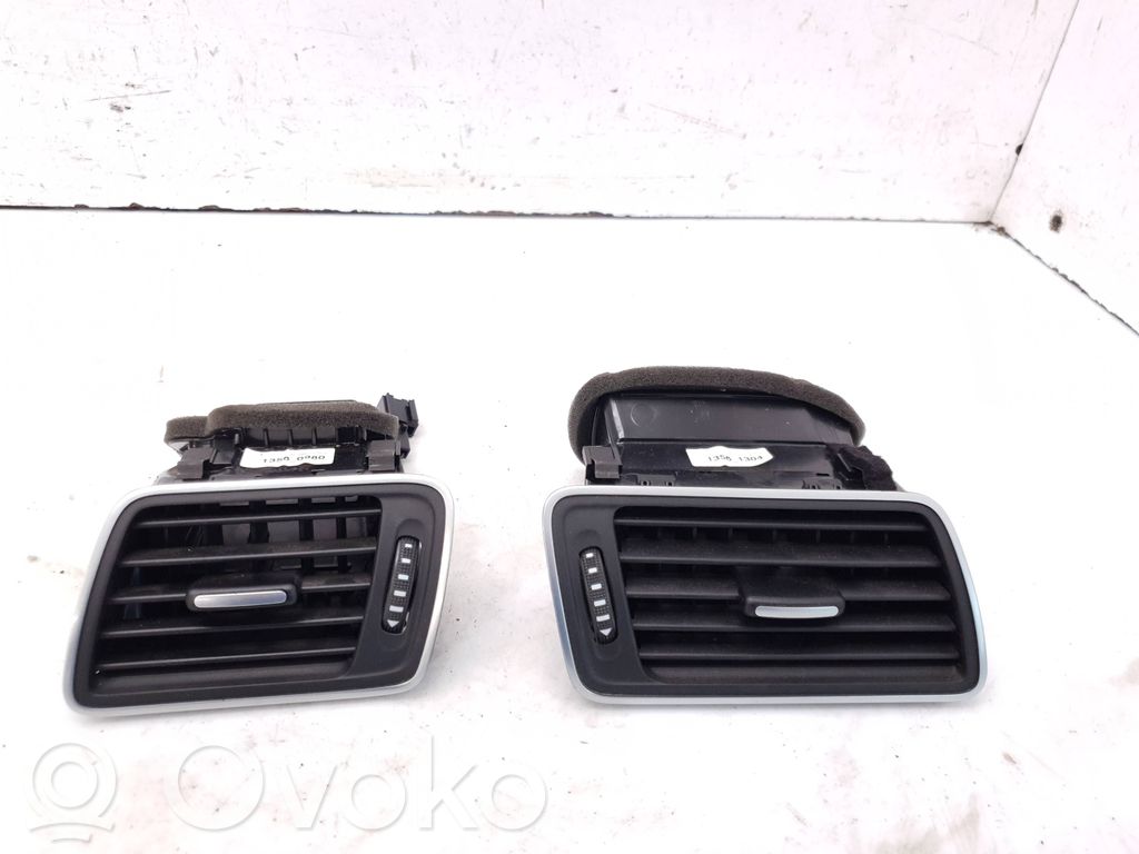 Volkswagen PASSAT B7 Grilă ventilație/ramă laterală bord 