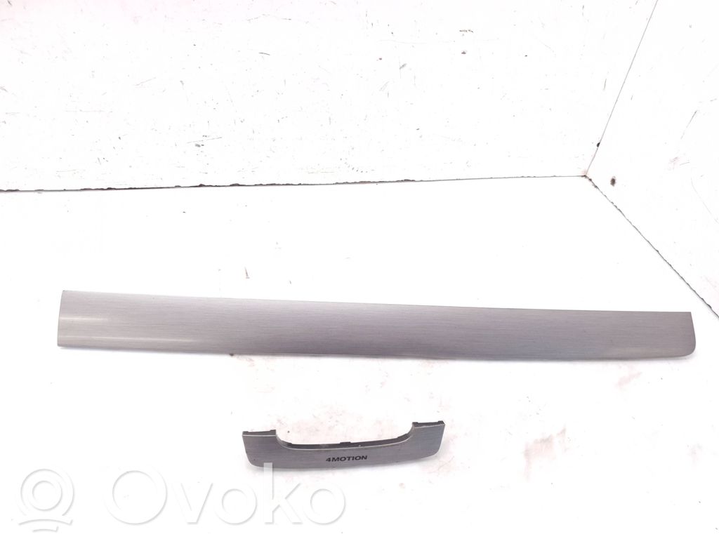 Volkswagen PASSAT B7 Ramă ornament torpedou bord 