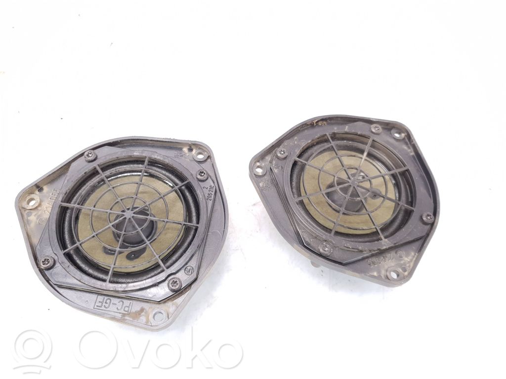 Audi A8 S8 D2 4D Rear door speaker 