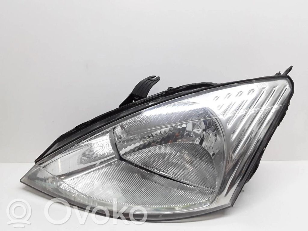 Ford Focus Headlight/headlamp 
