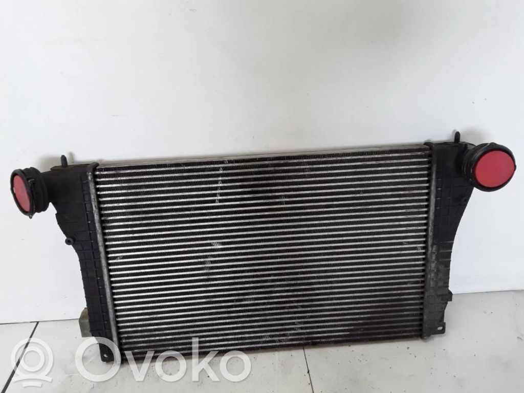 Volkswagen Golf V Chłodnica powietrza doładowującego / Intercooler 