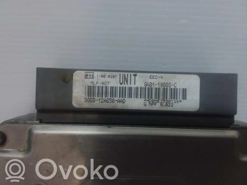 Engine control unit/module ECU   8A011888SC