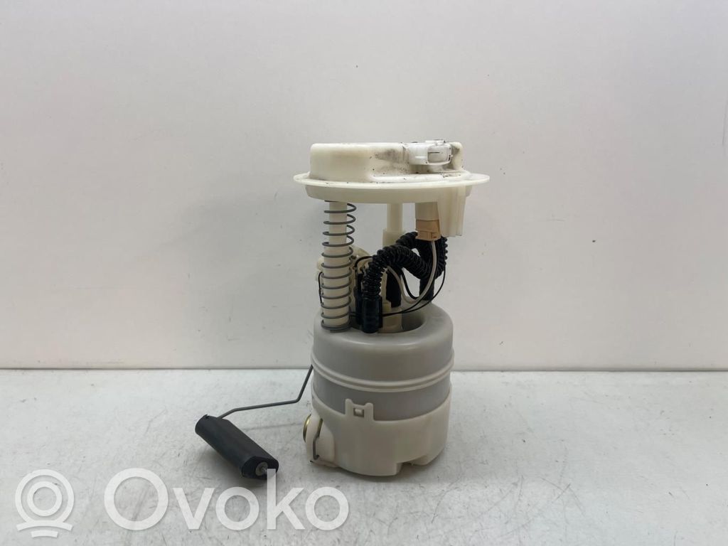 Nissan Note (E11) Bomba interna de combustible 