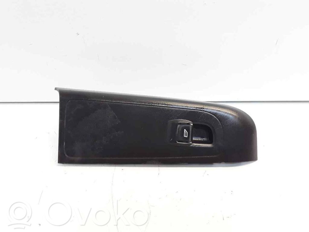 Electric window control switch   10073908