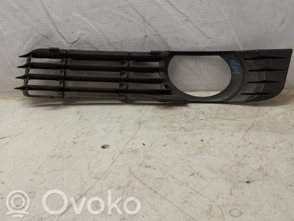 Audi A8 S8 D3 4E Front bumper lower grill 