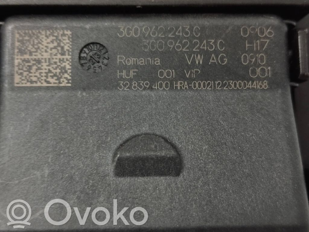 Audi A3 8Y Tailgate/trunk control unit/module 
