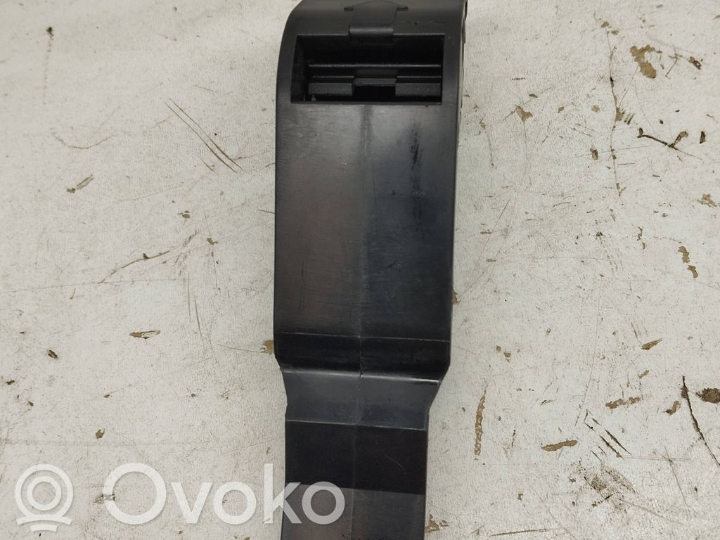 BMW 7 E38 Radiator mount bracket 