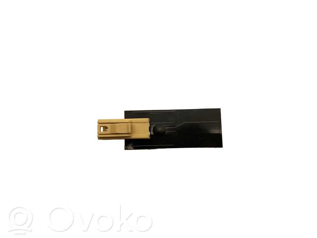 Audi A4 S4 B8 8K Antena bluetooth 
