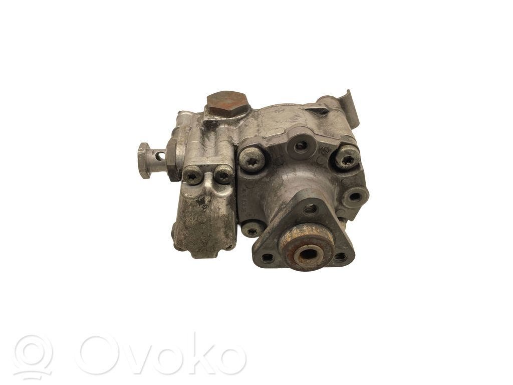 Power steering pump   678084803