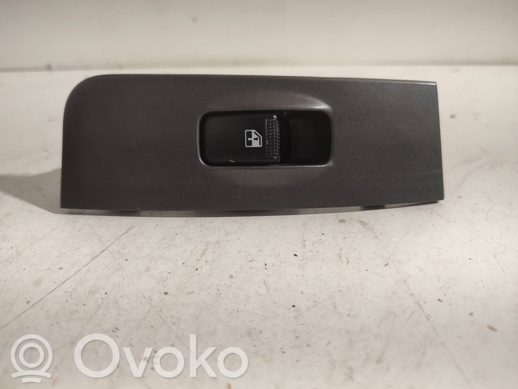 Hyundai Matrix Electric window control switch 