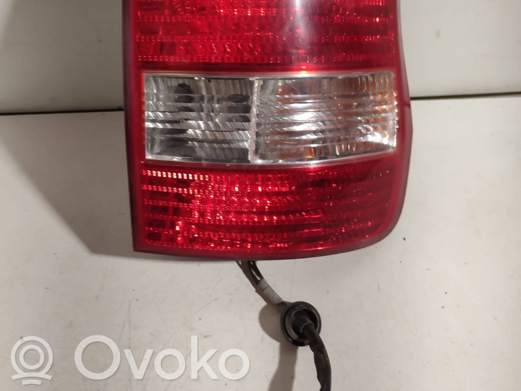 KIA Carnival Rear/tail lights 