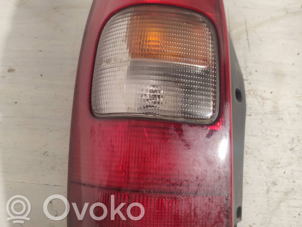 Lampa tylna   10406613,10431517