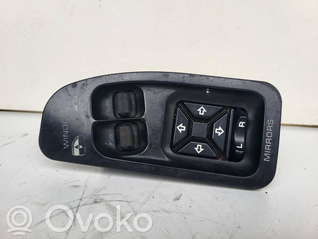Chrysler Voyager Wing mirror switch 