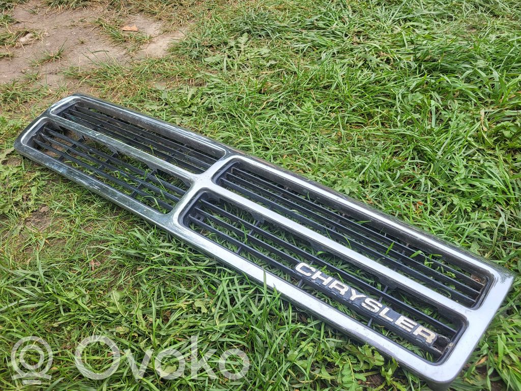 Chrysler Voyager Etusäleikkö 
