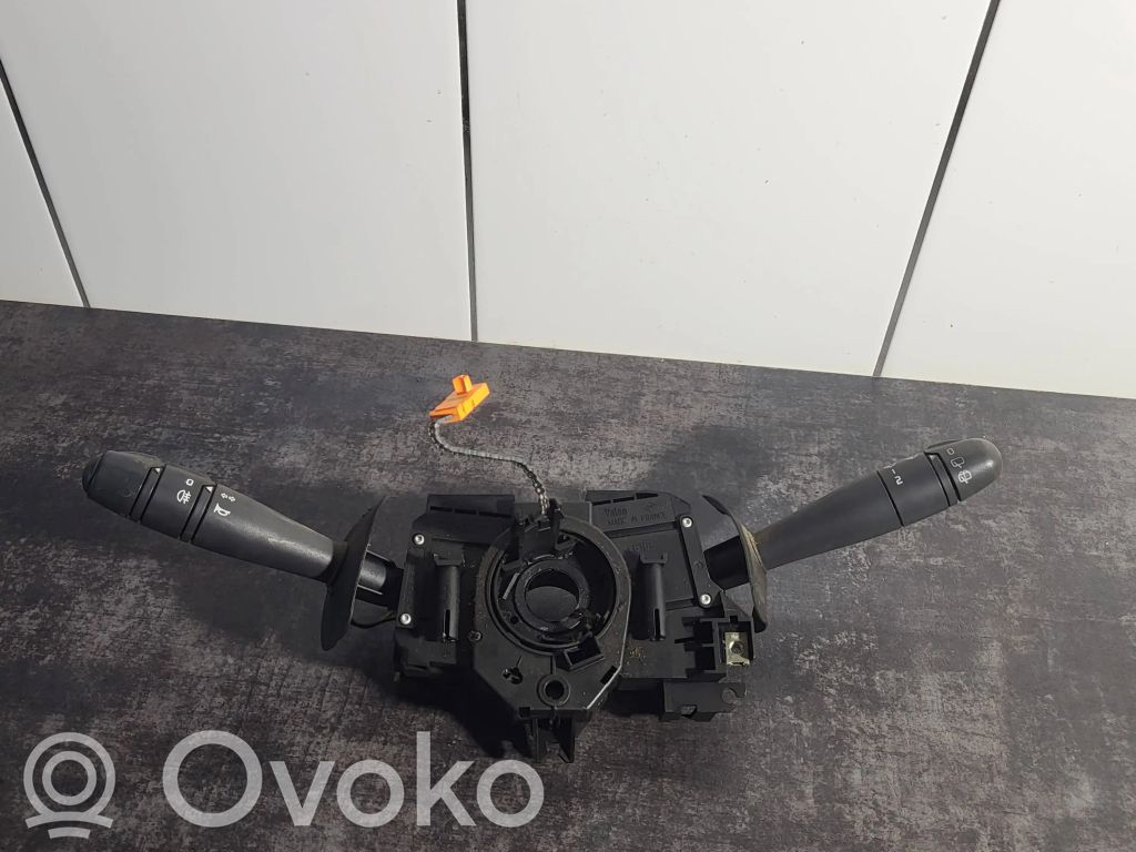 Renault Clio II Wiper turn signal indicator stalk/switch 