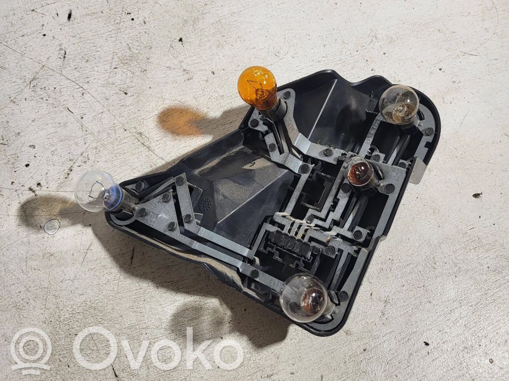 Rover 75 Aizmugures spuldzes vāka turētājs 
