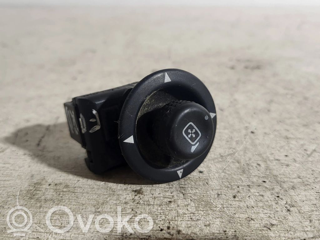 Mercury Mountaineer Wing mirror switch 