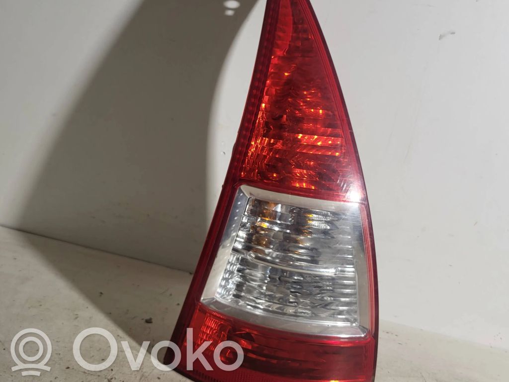 Citroen C3 Tailgate rear/tail lights 