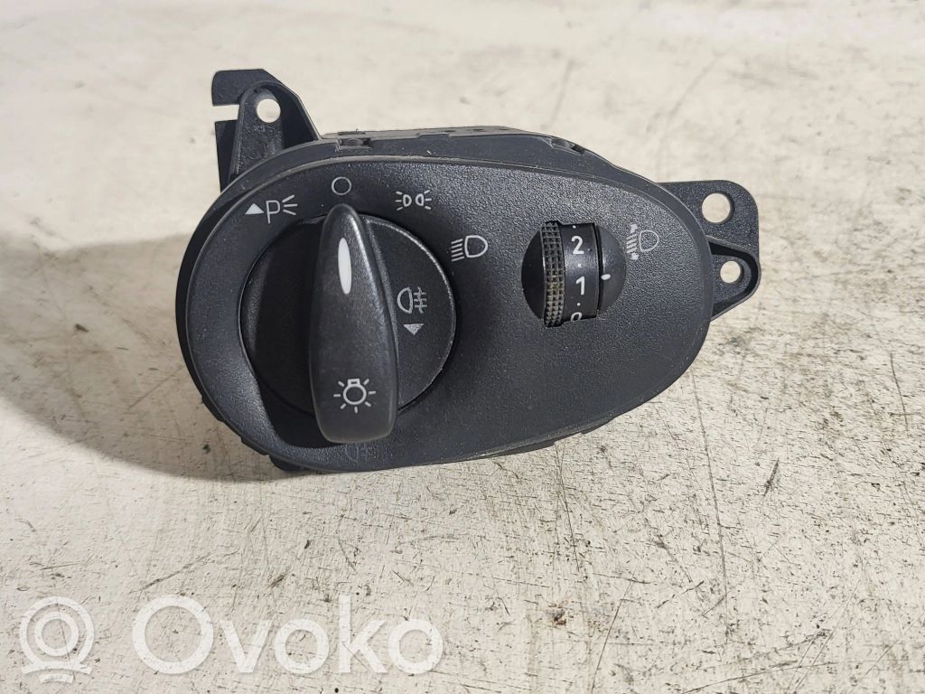 Ford Focus Light switch 