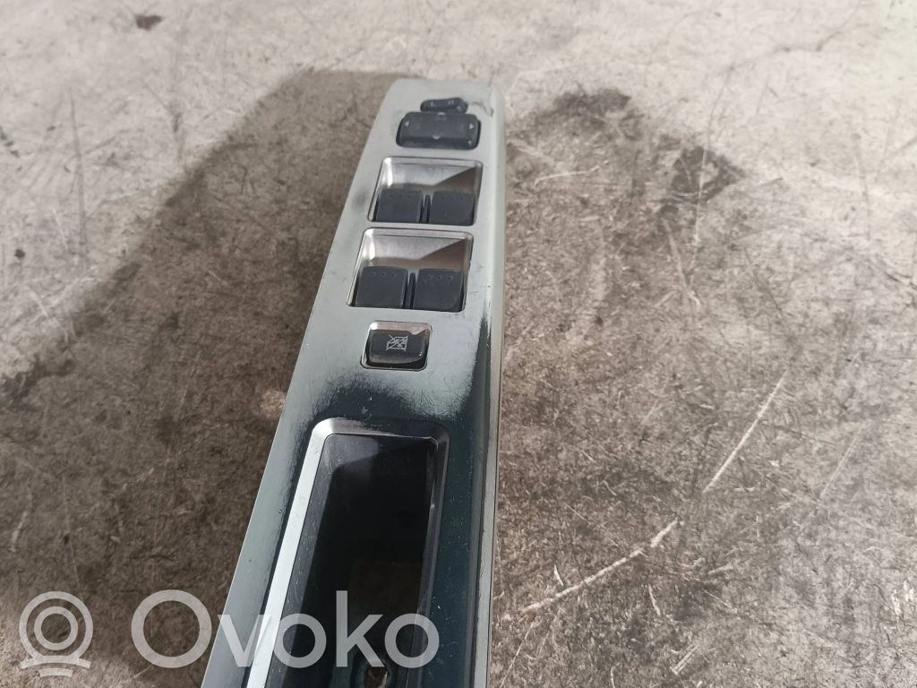 Electric window control switch   CC2966350A