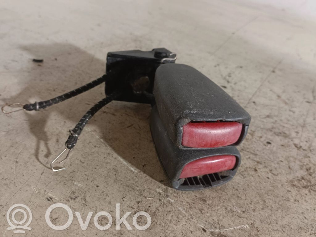 Volvo V70 Middle seatbelt buckle (rear) 