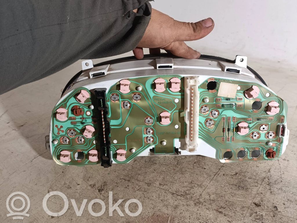 Ford Mondeo MK II Speedometer (instrument cluster) 