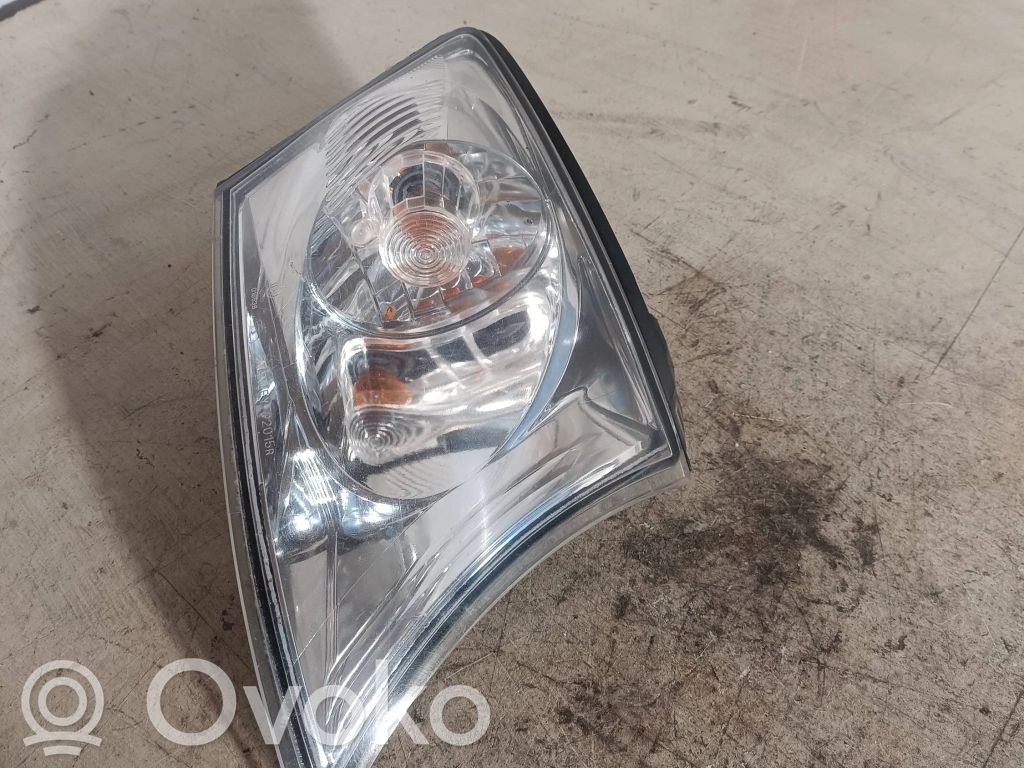Mazda MPV Front indicator light 