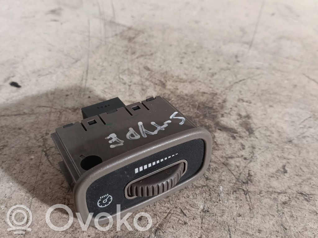 Panel lighting control switch   R8313740