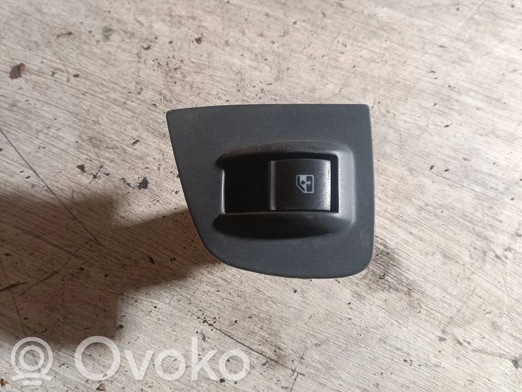 Fiat Doblo Electric window control switch 