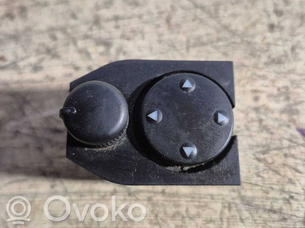 Audi A3 S3 8L Wing mirror switch 