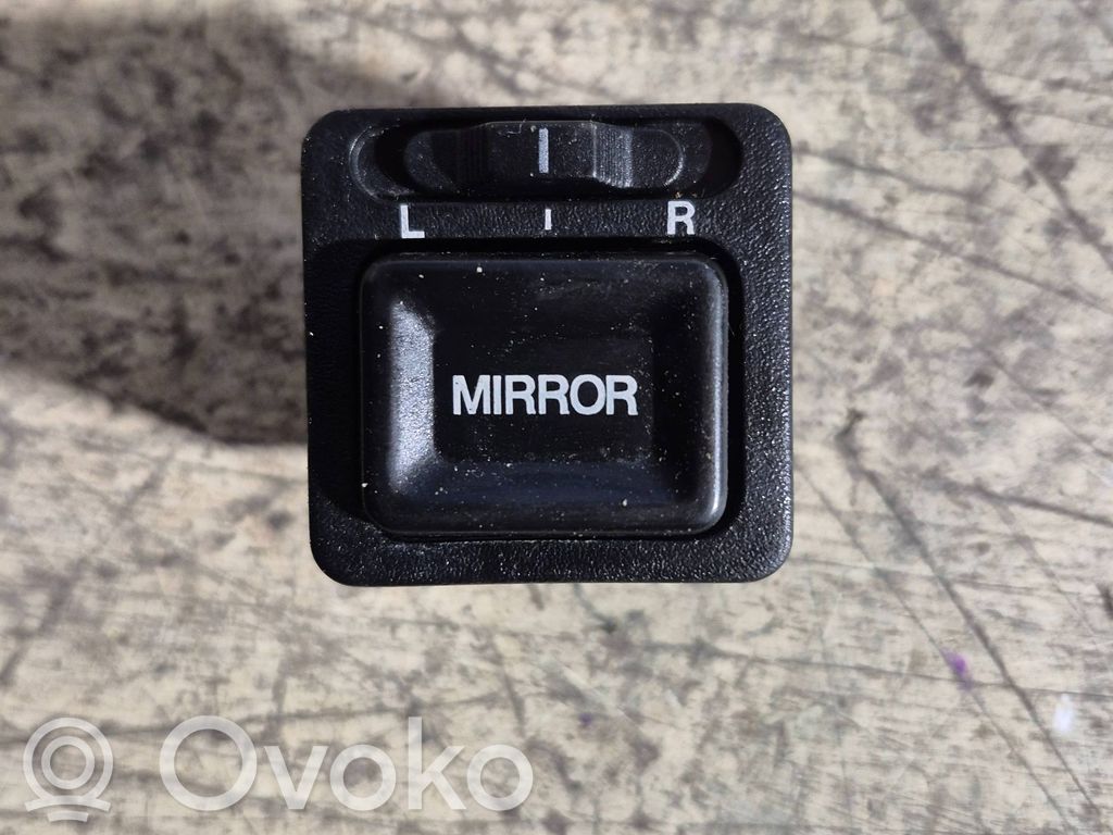 Wing mirror switch   03202000,9601682