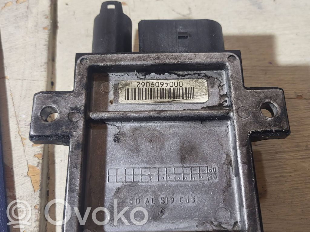 BMW X5 E70 Žvakių pakaitinimo rėlė 