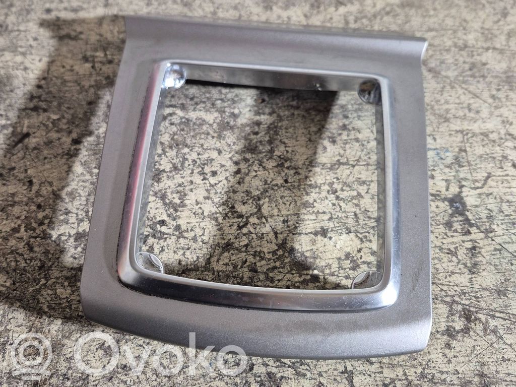 Ford Focus Gear shifter surround trim plastic 