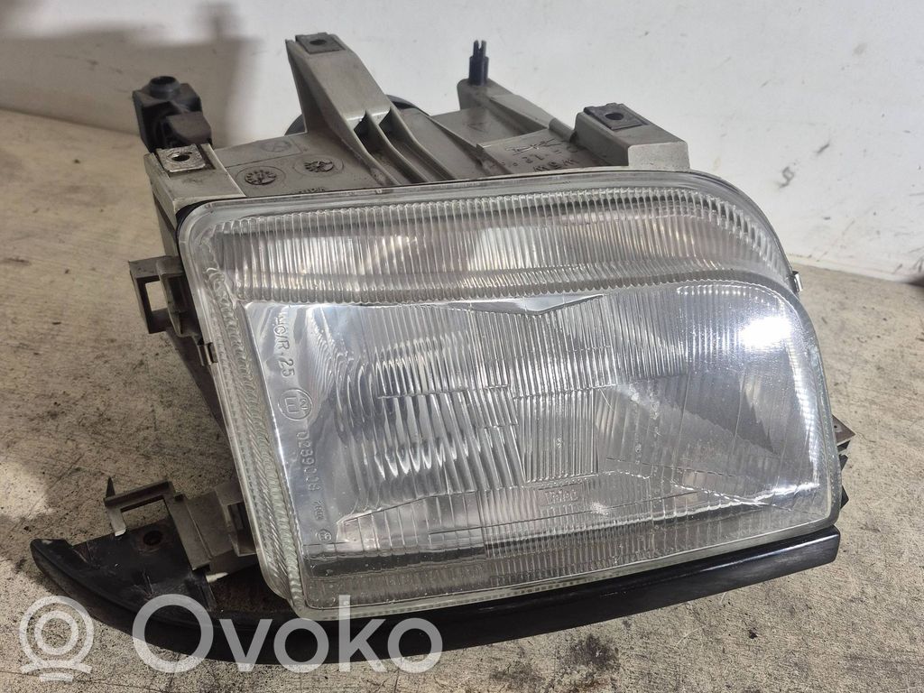 Renault Clio I Headlight/headlamp 