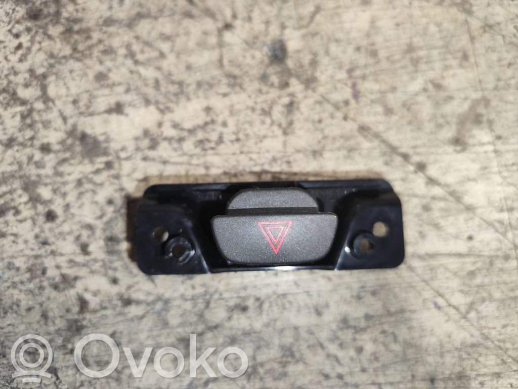 Ford Fiesta Hazard light switch 
