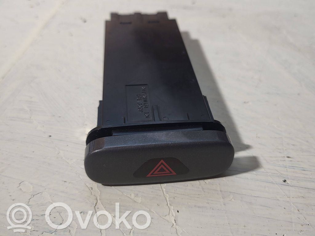 Hazard light switch   9459071,4970
