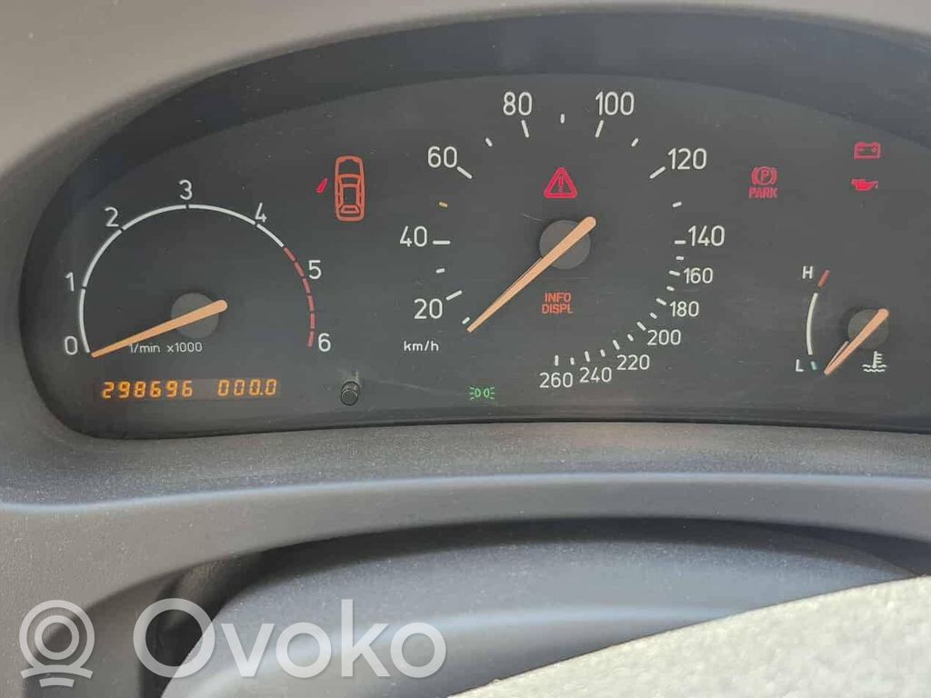 Saab 9-5 Speedometer (instrument cluster) 