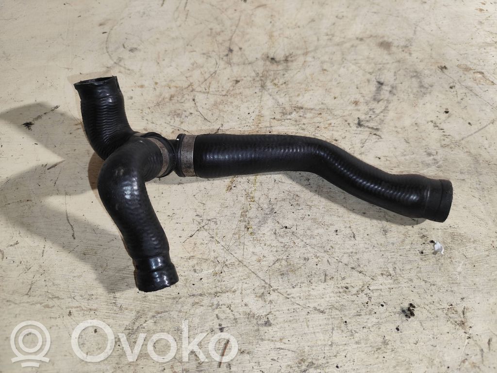 Engine coolant pipe/hose
