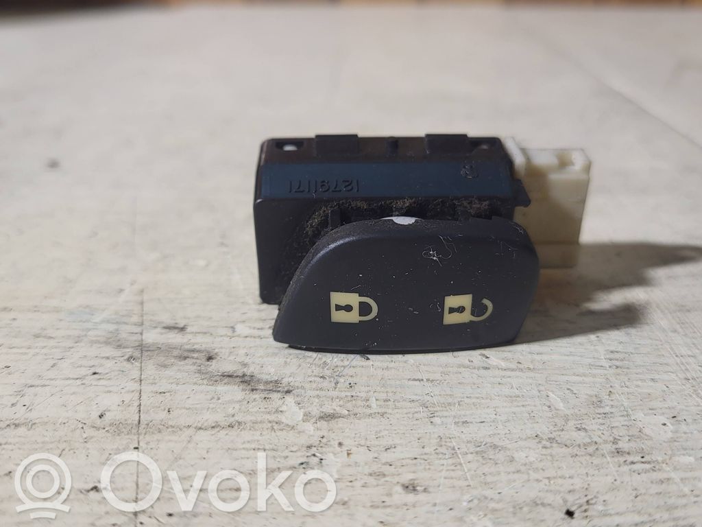 Saab 9-3 Ver2 Central locking switch button 