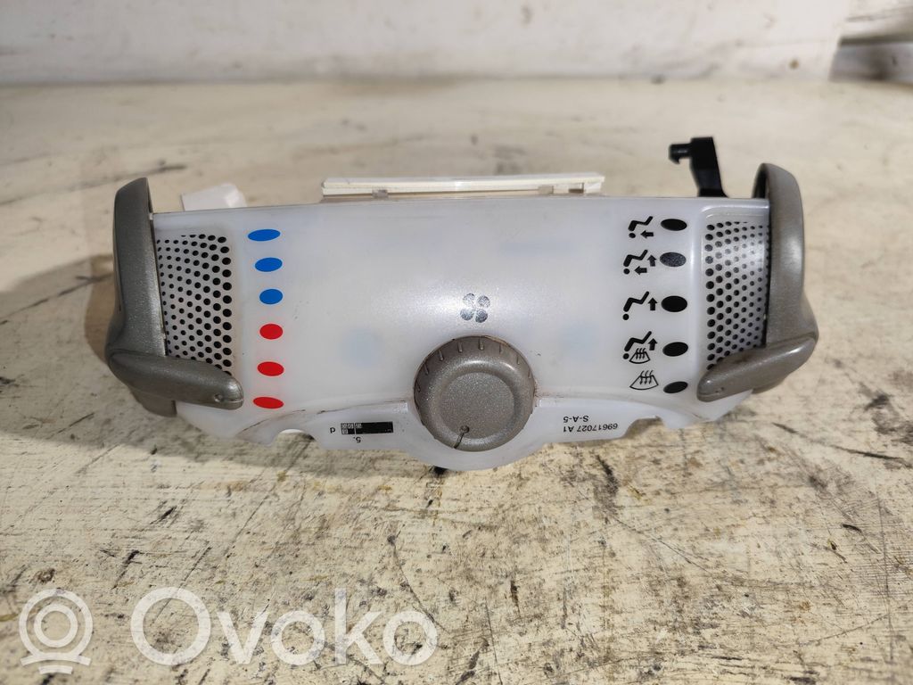 Toyota Aygo AB10 Climate control unit 