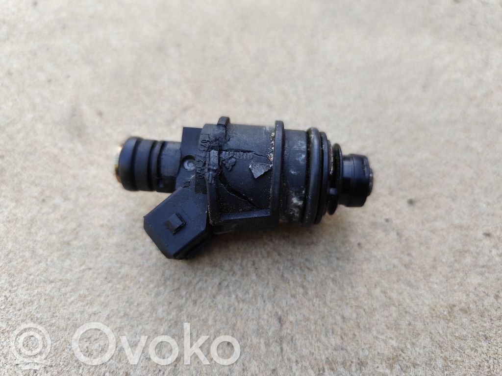 Opel Astra G Fuel injector 