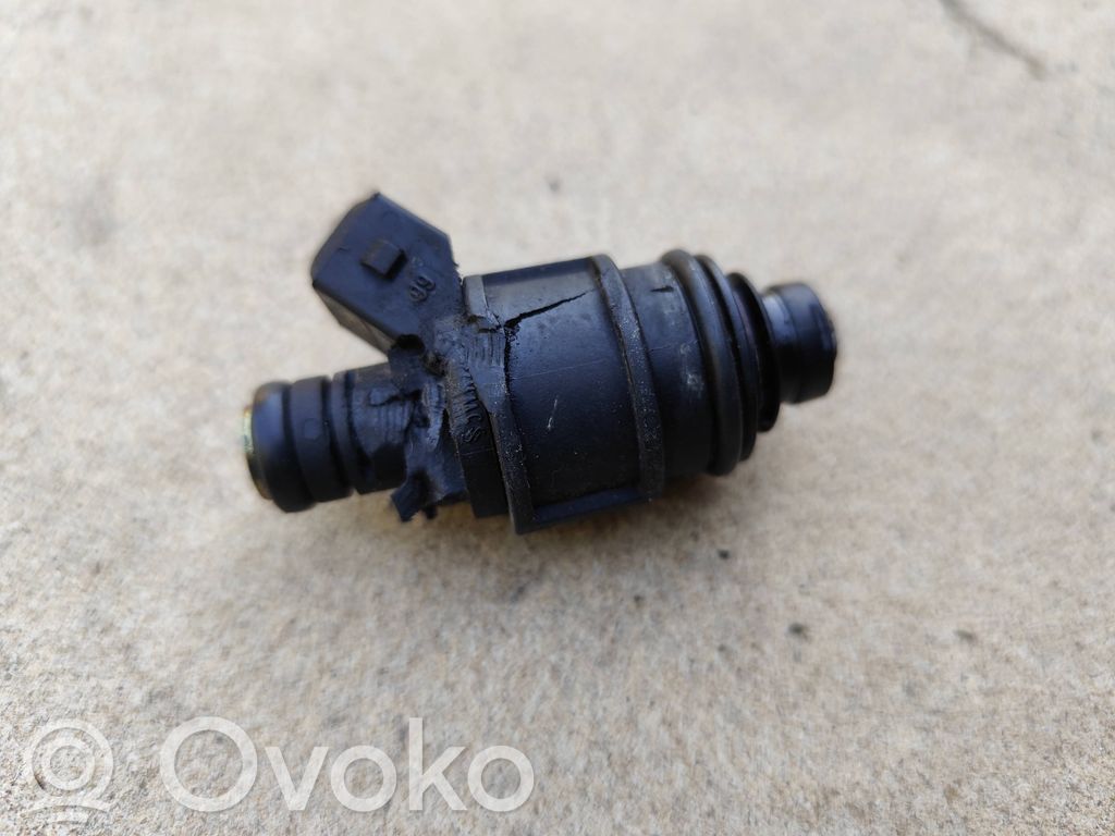 Opel Astra G Fuel injector 