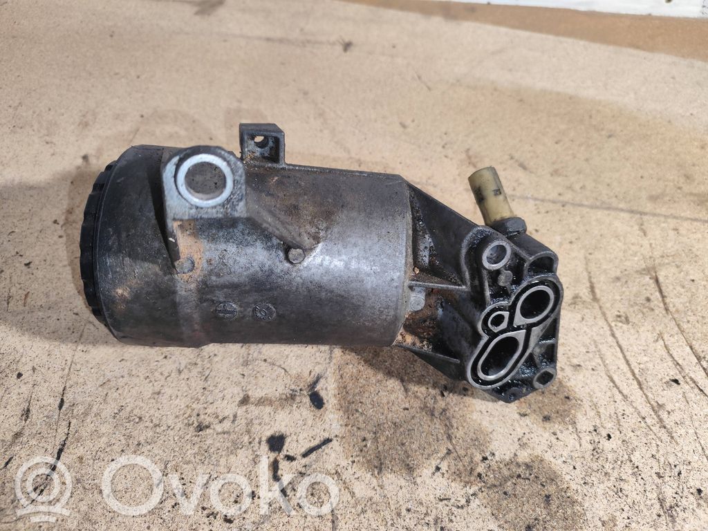 Renault Laguna II Oil filter mounting bracket 
