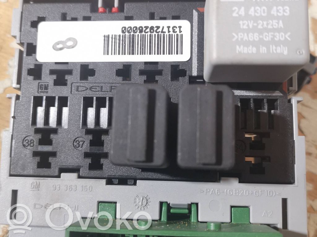 Opel Meriva A Módulo de fusible 