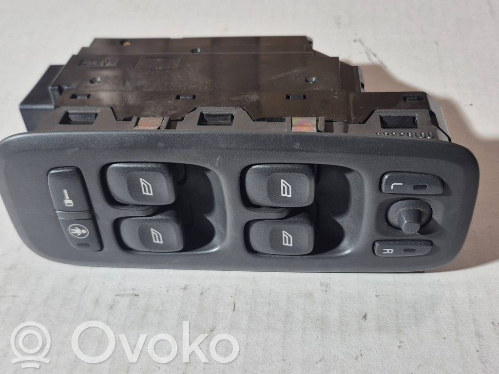 Electric window control switch   8682836