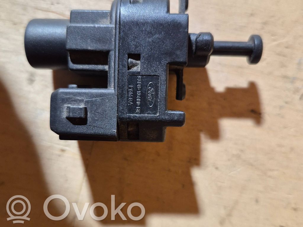 Brake pedal sensor switch   93BB13480BC