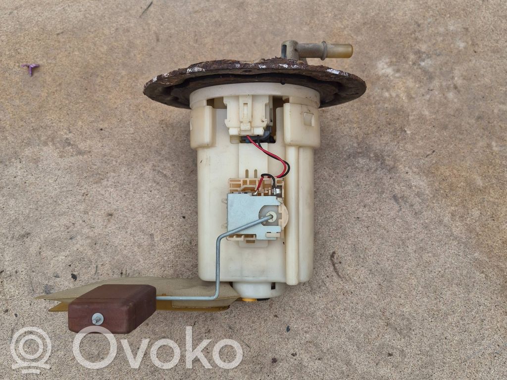 Mazda 323 Bomba interna de combustible 