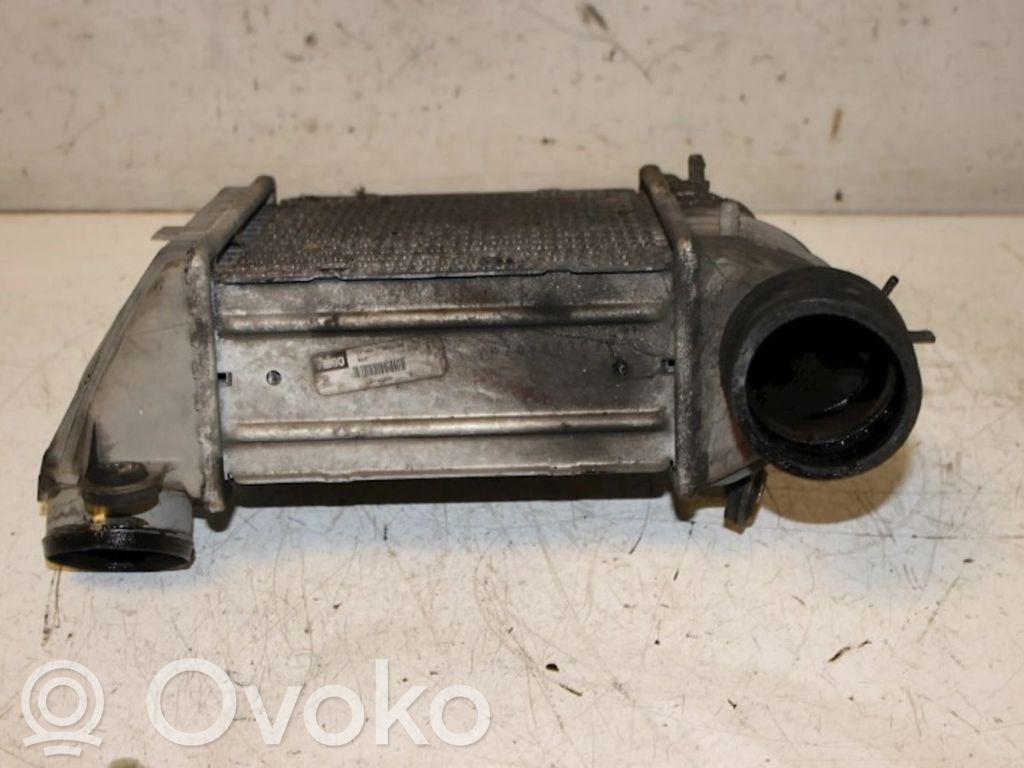 Volkswagen Golf IV Radiatore intercooler